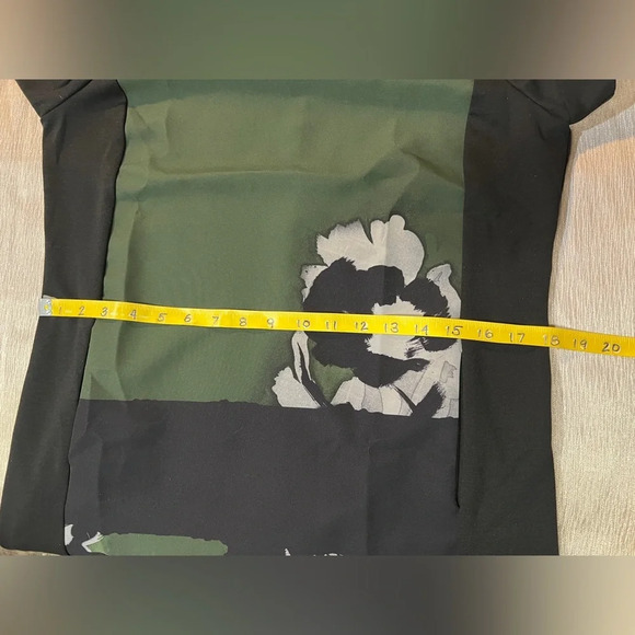 SIMPLY VERA Hunter green and black floral design shift dress size M. - Picture 13 of 14